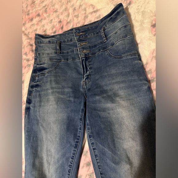 Jeans - Picture 3 of 6